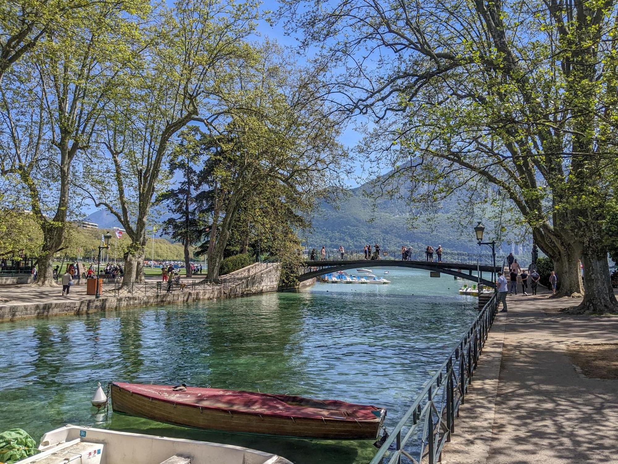Bed and Breakfast Nid Douillet Annecy Exterior foto